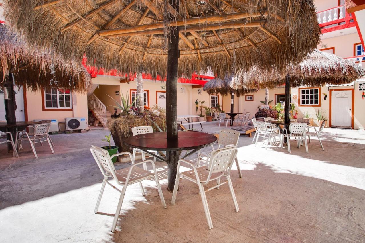 Oyo Hotel Addy Tulum Exterior photo