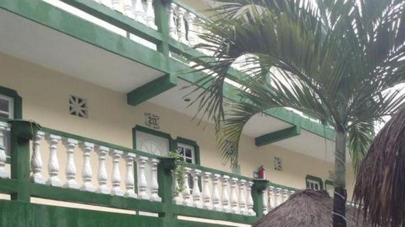 Oyo Hotel Addy Tulum Exterior photo